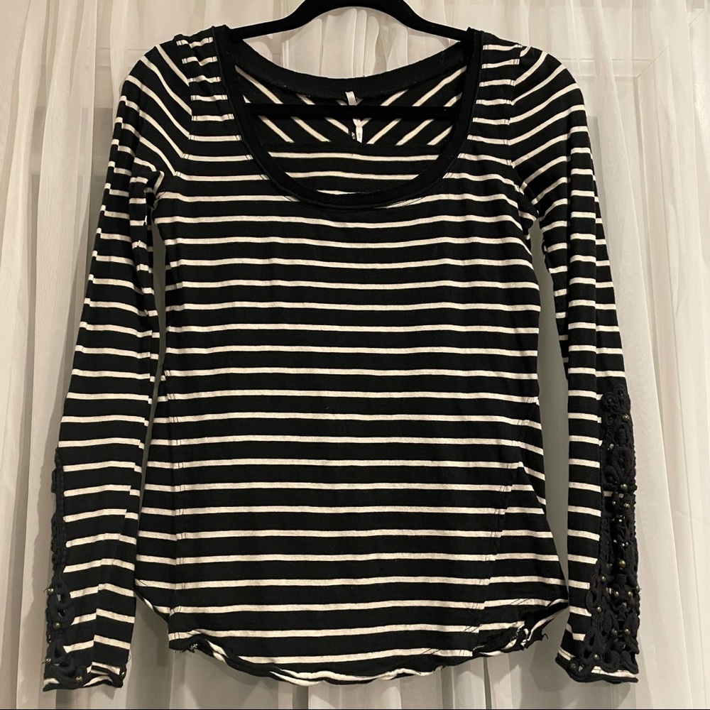 Free People Striped Black & White Full Sleeve Top